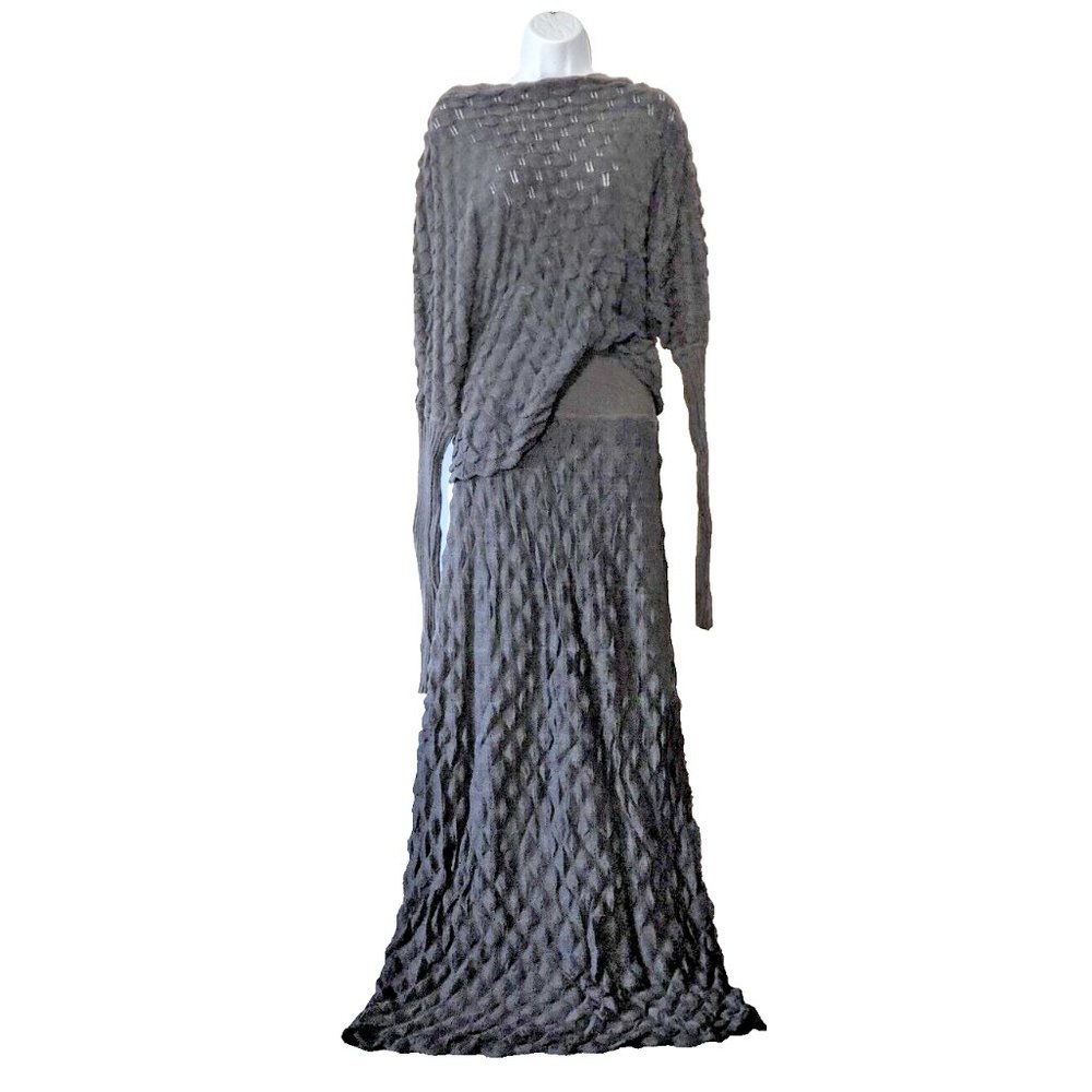VINTAGE by NORA ATTALAI BLACK MAXI FULLY LINED SKIRT/SWEATER KNITED SET. FRANCE